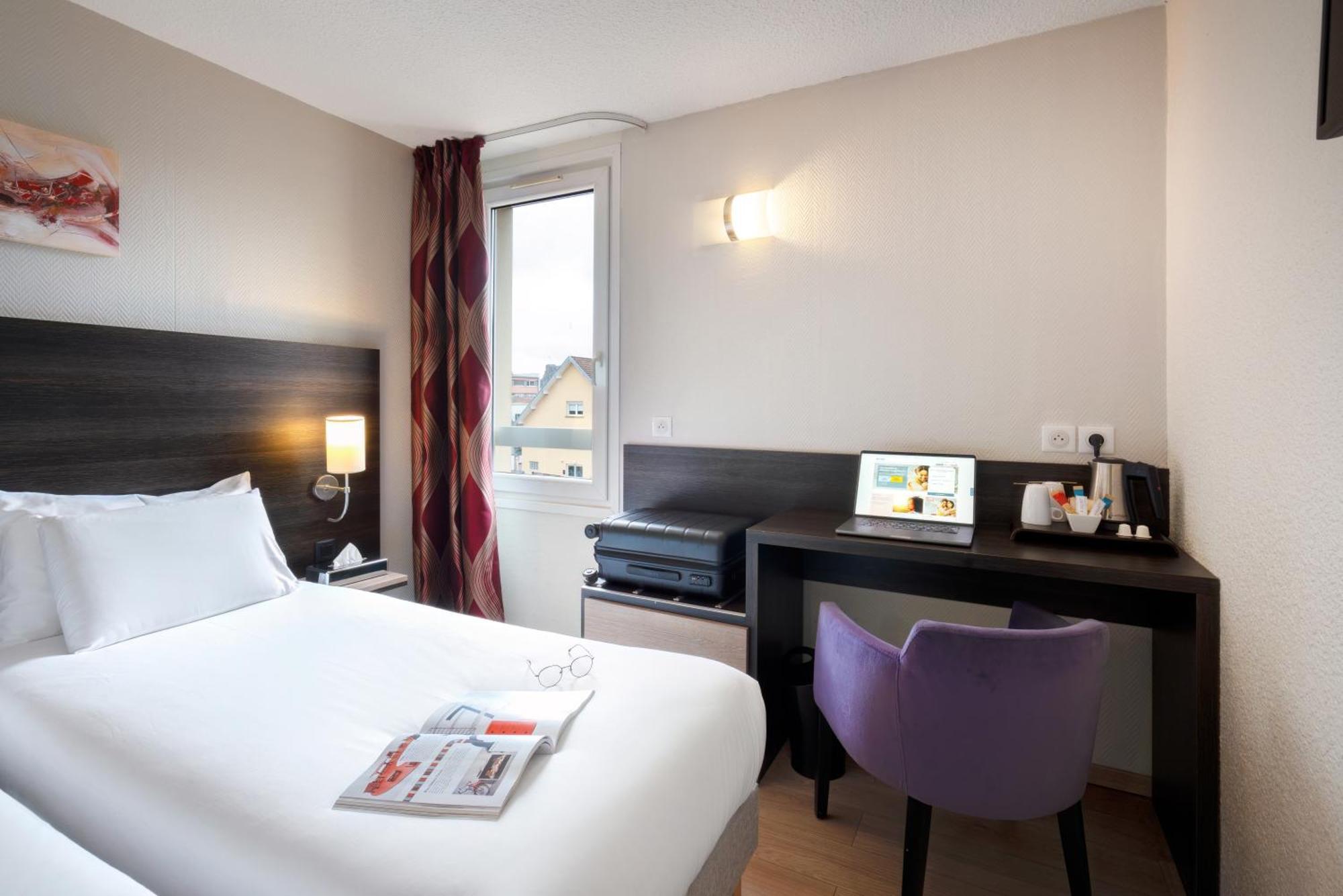 Kyriad Centre Gare Hotel 3*
