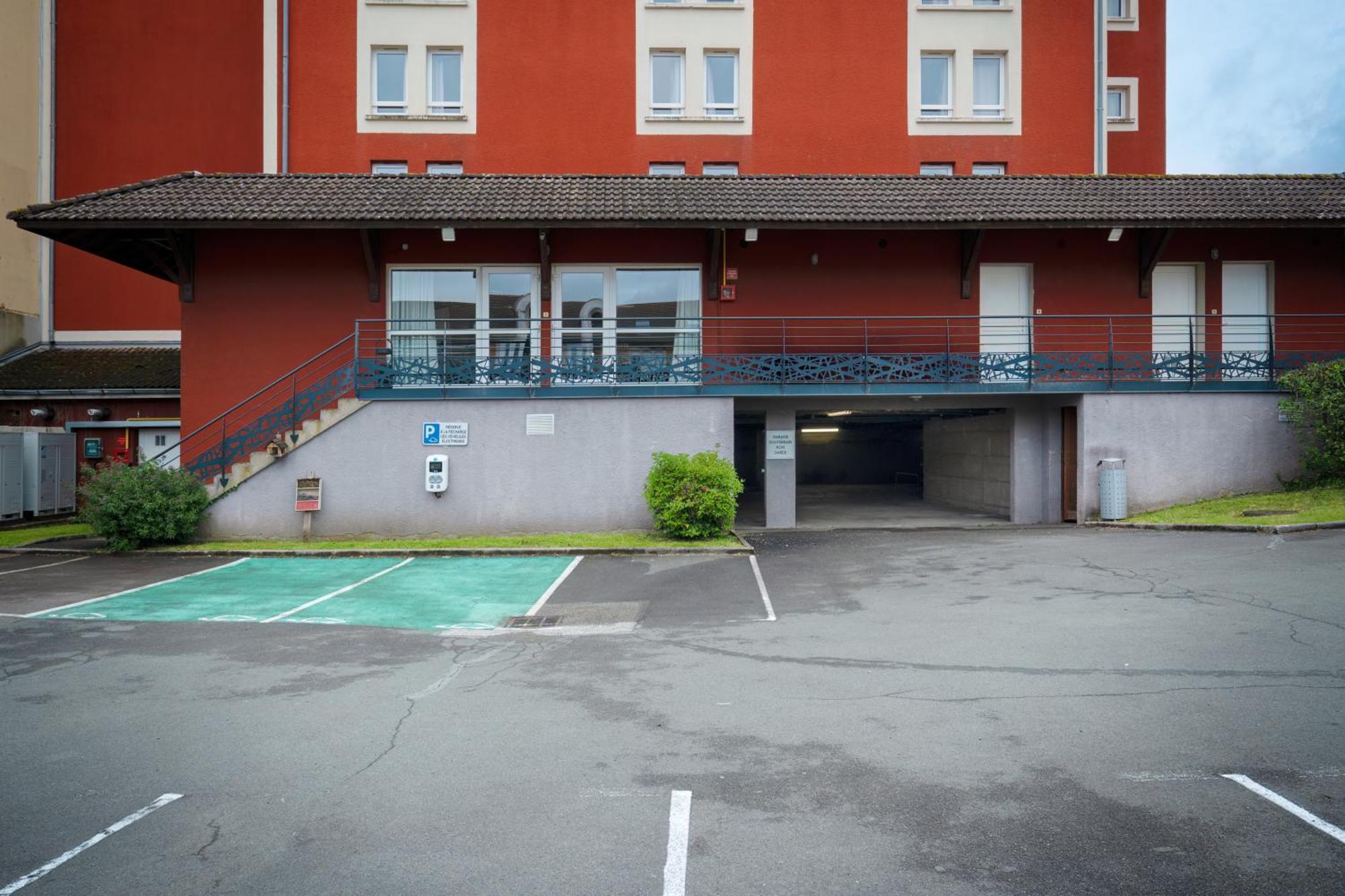 Kyriad Centre Gare 3*